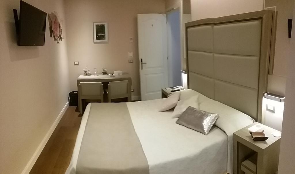 Domus Clara Affittacamere Roma