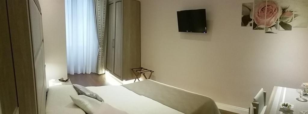 Domus Clara Roma