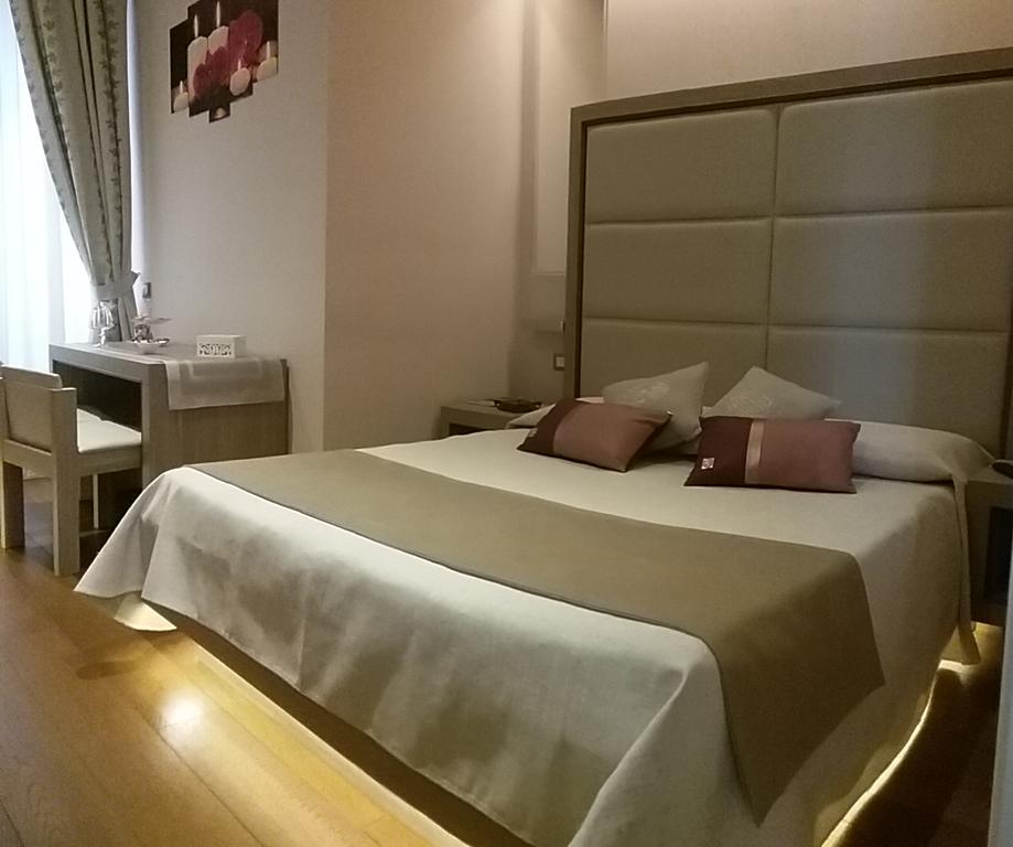 Domus Clara 3*